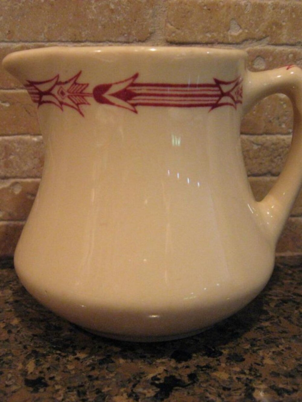 MAYER CHINA ARROWHEAD PATENTED MAYAN WARE RESTAURANT WARE CREAMER
